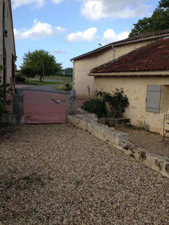 فندق Saint-Sulpice-et-Cameyracفي  Chateau Nardou الغرفة الصورة