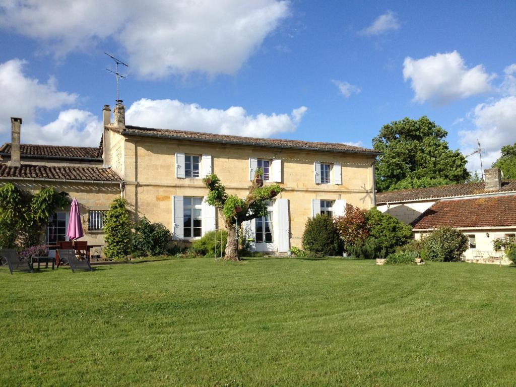 فندق Saint-Sulpice-et-Cameyracفي  Chateau Nardou الغرفة الصورة